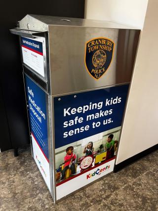 picture of drug drop box